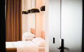 Fly&Stay At George'S
